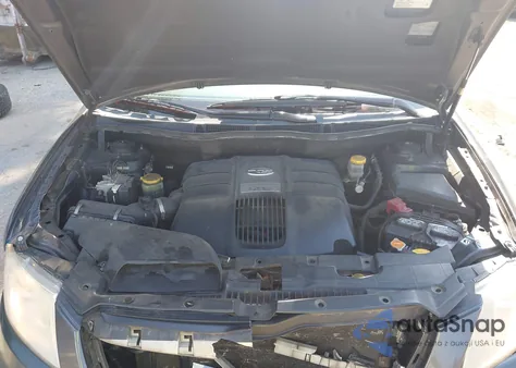 2008 Subaru Tribeca Limited 7-Passenger z USA, uszkodzony, nr VIN 4S4WX90D784418374